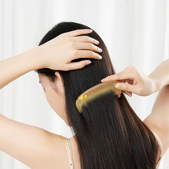 琅风 天然羊角彩绘梳 按摩经络 便携实用家用  男士女士 蓬松长短卷发 落花便携梳 梳子及套装