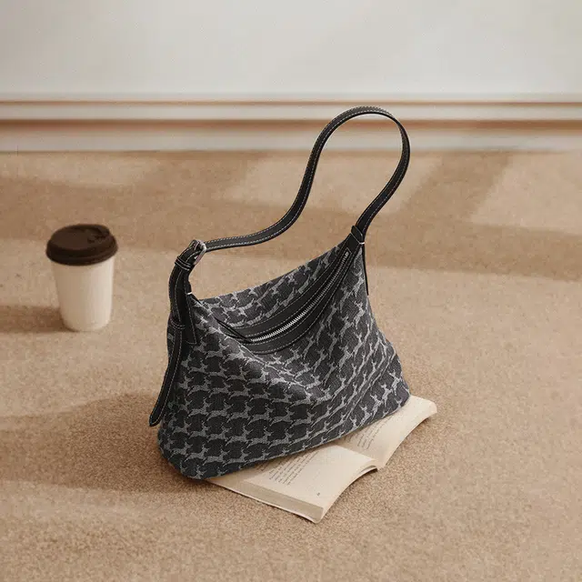 妙迪 通勤松弛小众 织物 单肩包 常规 女款 丹宁黑