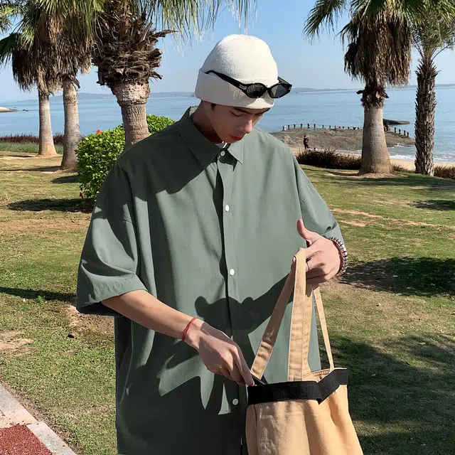 星际者 基础款海滨沙滩纯色纽扣翻领打底商务出行通勤休闲内衬短袖衬衫 男女同款