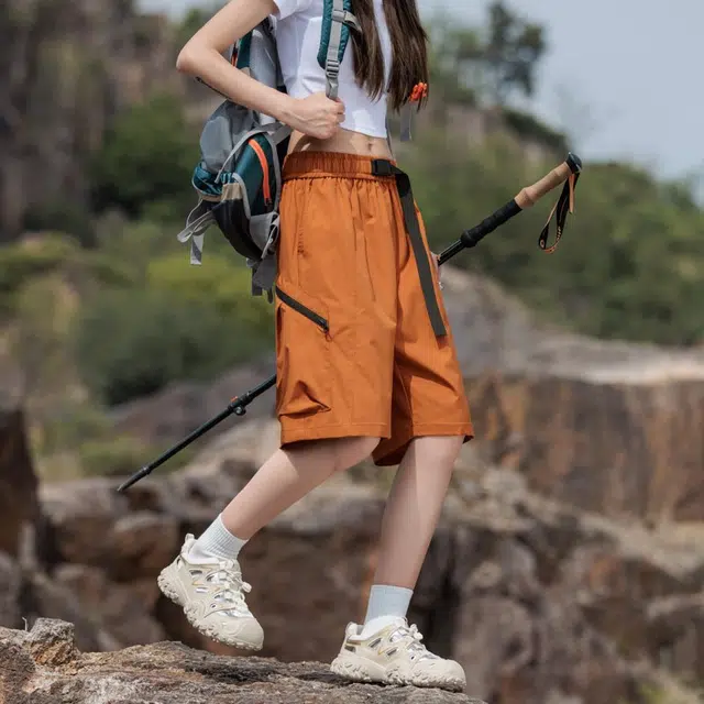 星际者 百搭潮流简约纯色自带腰带舒适透气休闲工装短裤 男女同款