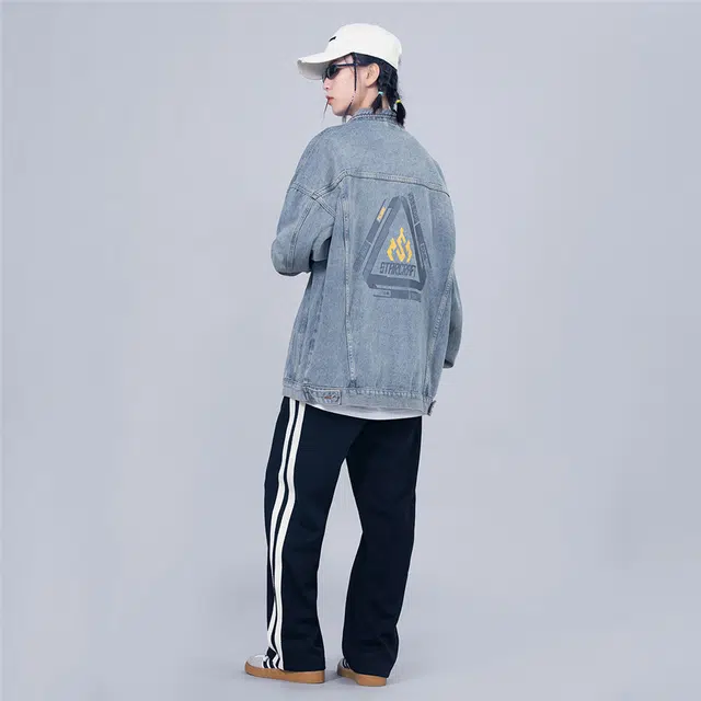 星际者 水洗翻领字母几何图案印花宽松休闲牛仔外套 男女同款 磨白蓝