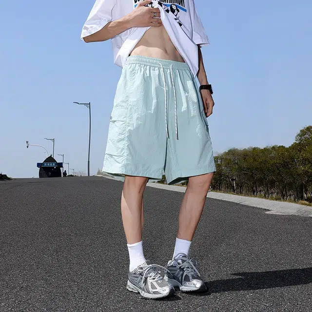星际者 百搭舒适透气清凉降温纯色基础版出门通勤休闲短裤 男女同款