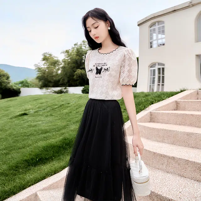 XIANGYING T