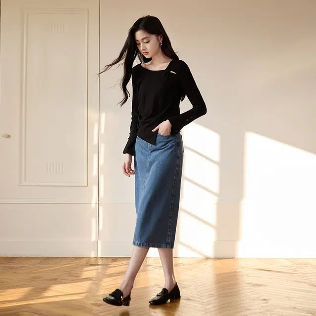 XIANGYING T