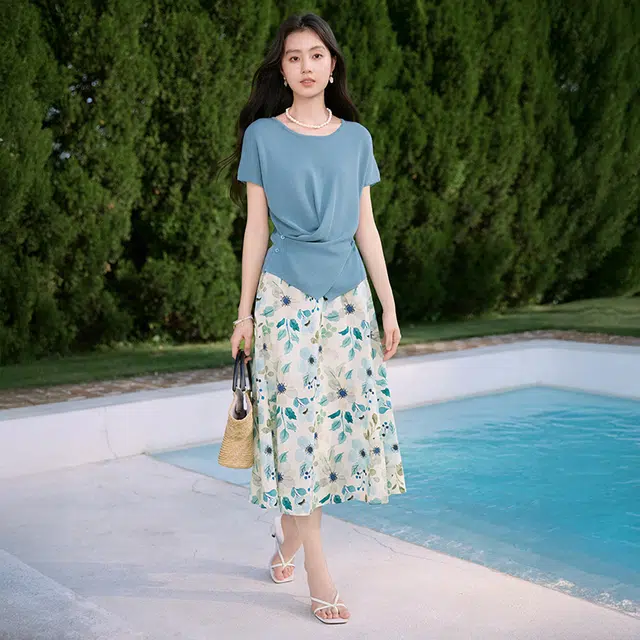 XIANGYING T