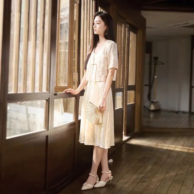 XIANGYING T