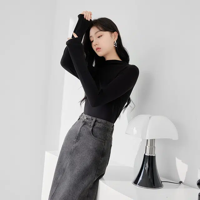 XIANGYING T