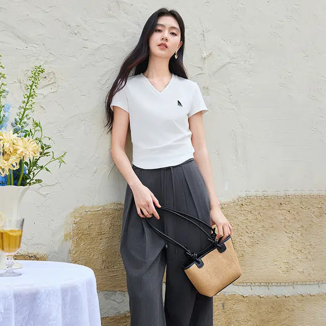 XIANGYING v T