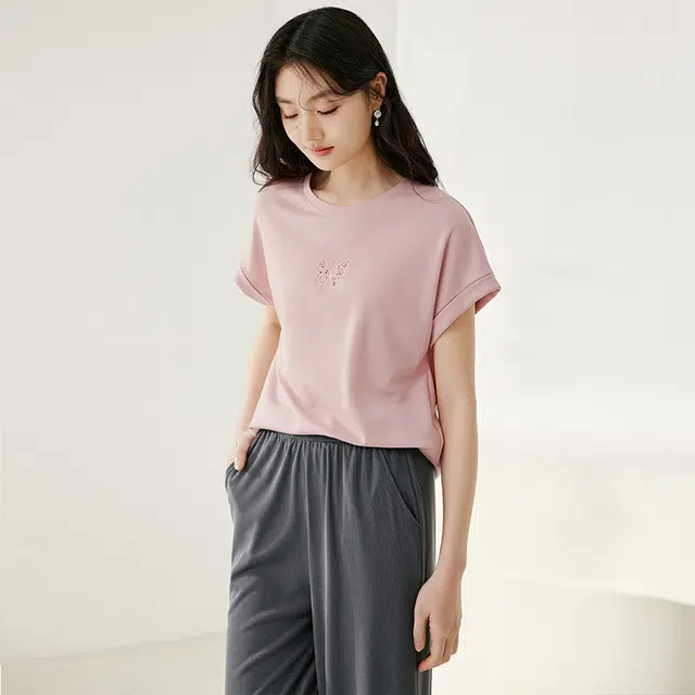 XIANGYING T