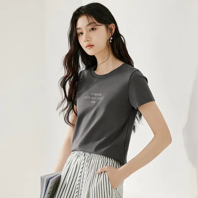 XIANGYING T