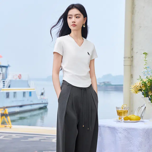XIANGYING v T