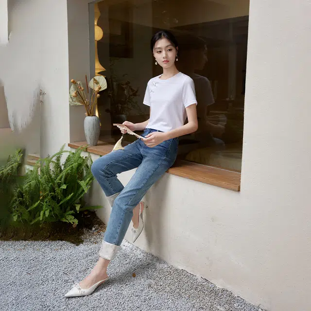 XIANGYING T