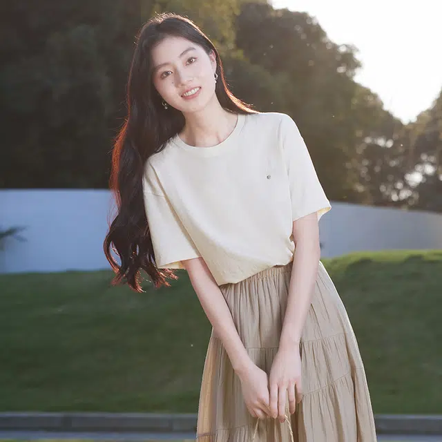 XIANGYING T