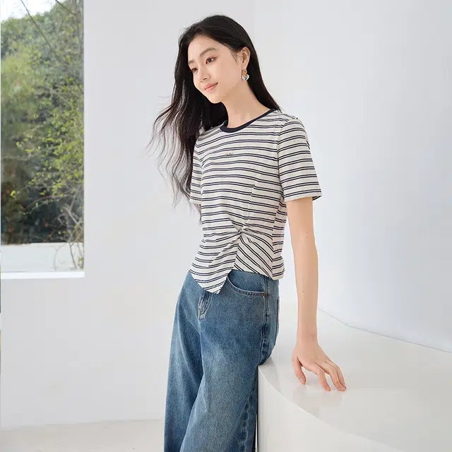 XIANGYING T