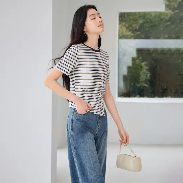 XIANGYING T