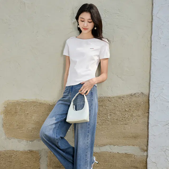 XIANGYING T