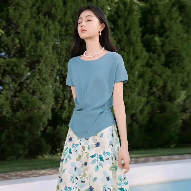 XIANGYING T
