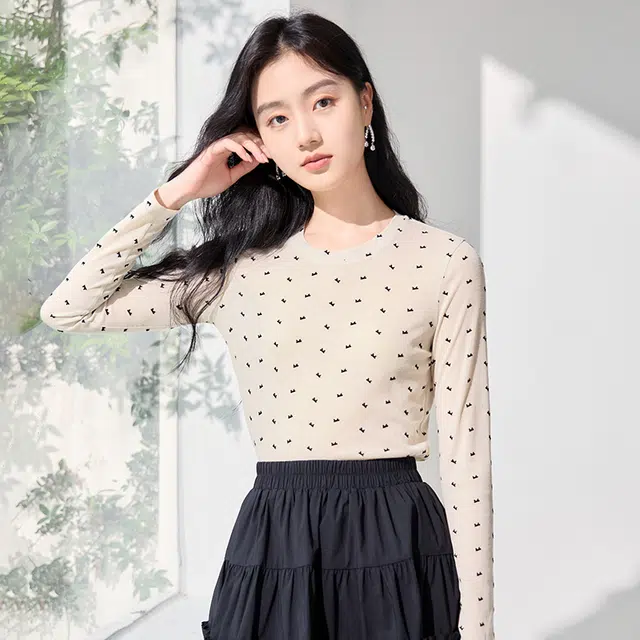 XIANGYING T
