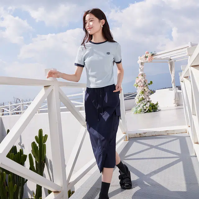 XIANGYING T