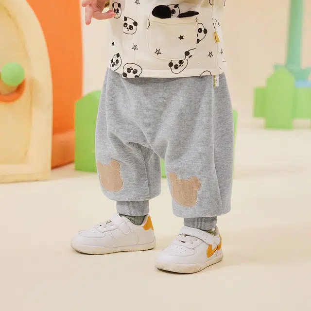 中小童 嘟嘟家 卡通贴标松紧腰宽松束脚长裤