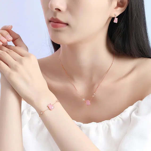 S925