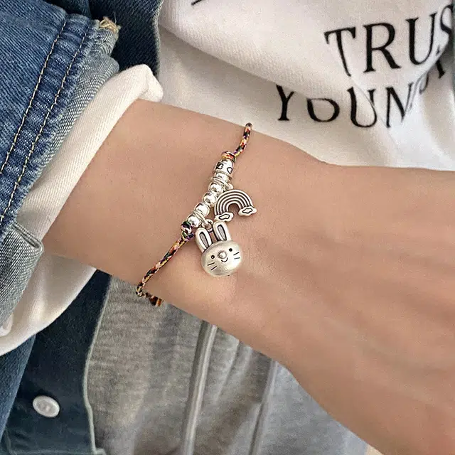 阡陌 兔子手工编织手绳 日韩甜美可爱少女编织手绳 精致简约时尚 小众设计感 女友闺蜜礼盒节日 织物 手链 女款