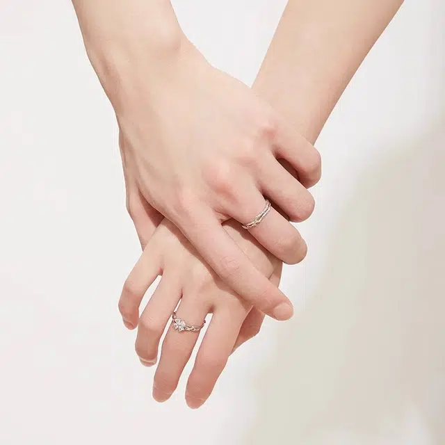 S925