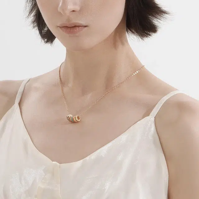 阡陌 彩虹圈锁骨链 轻奢精致日韩甜美风 气质优雅甜美可爱少女感 森系小众设计 女友闺蜜节日礼盒 合金 项链 女款
