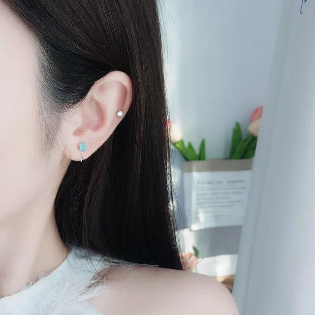 S925