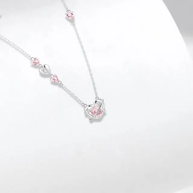阡陌 恋爱心跳链轻奢灵动可爱少女感 精致粉色爱心优雅气质 恋爱告白 日常通勤约会 合金 项链 女款