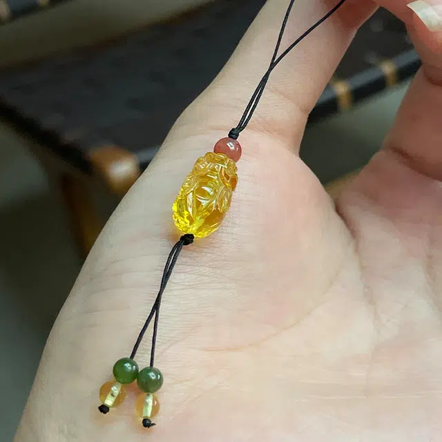 琳琯瑛 新中式国风小众设计高级感轻奢气质金珀招财貔貅钥匙扣背包饰品 琥珀 挂件 男女同款情侣款