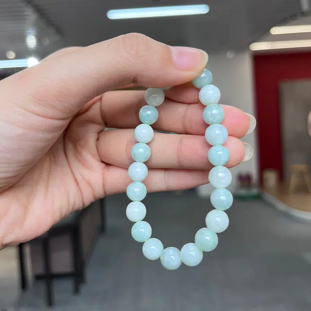琳琯瑛 素圈本命年转运珠水润 糯种 圆珠翡翠手串 女款