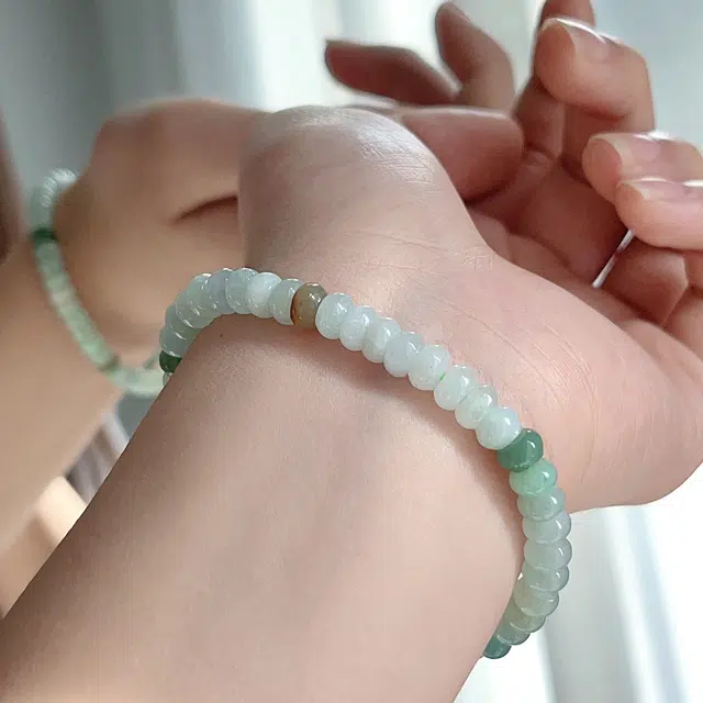 琳琯瑛 小众设计款少女款算盘珠 豆种 翡翠手串 女款