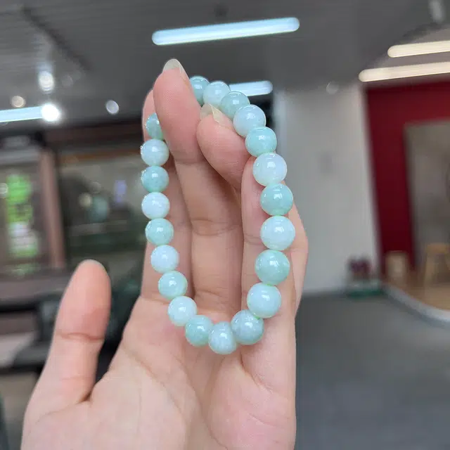 琳琯瑛 素圈本命年转运珠水润 糯种 圆珠翡翠手串 女款