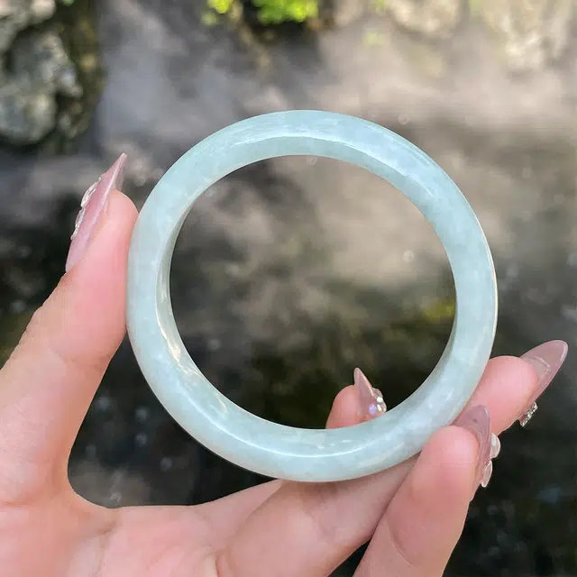 55.3mm