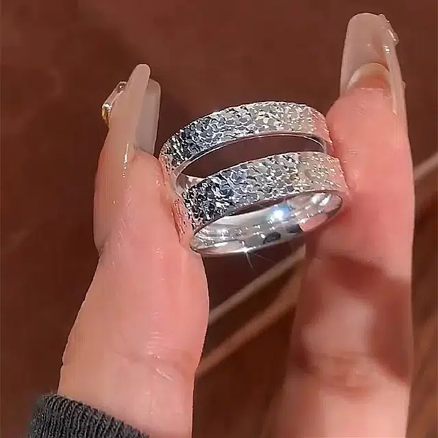 990