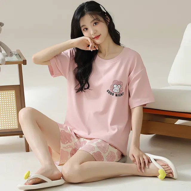 浮光岛屿 简约时尚可爱带胸垫圆领高级感短袖家居服凉感休闲舒适亲肤可外穿睡衣套装 女款 礼盒装 粉红色