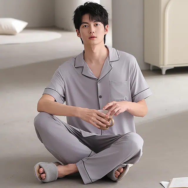 浮光岛屿 简约纯色柔软时尚高级感短袖长裤翻领家居服舒适亲肤透气可外穿睡衣套装 男款 礼盒装 浅灰色