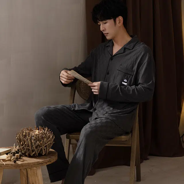 浮光岛屿 简约精致超柔软提花翻领高级感长袖长裤家居服舒适亲肤透气可外穿宽松休闲睡衣套装 男款 礼盒款 深灰色