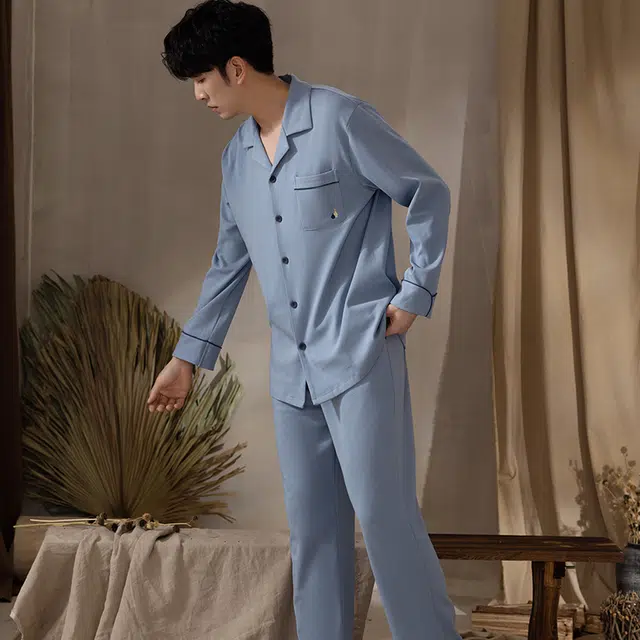 浮光岛屿 简约纯色超柔软翻领高级感长袖长裤家居服舒适亲肤透气可外穿休闲睡衣套装 男款 礼盒款 浅蓝色