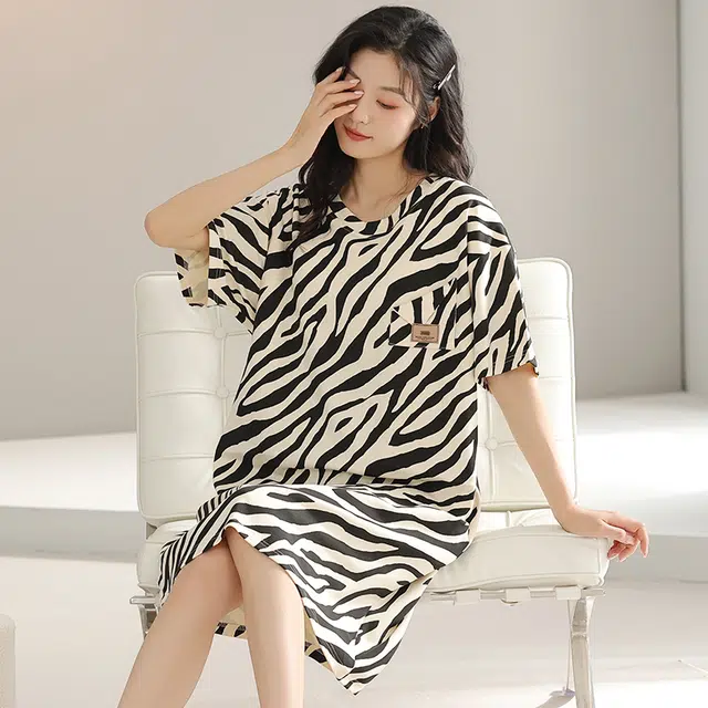 浮光岛屿 简约柔软抽象高级感带胸垫短袖休闲舒适亲肤凉爽透气可外穿家居服睡裙 女款 礼盒装 杏色