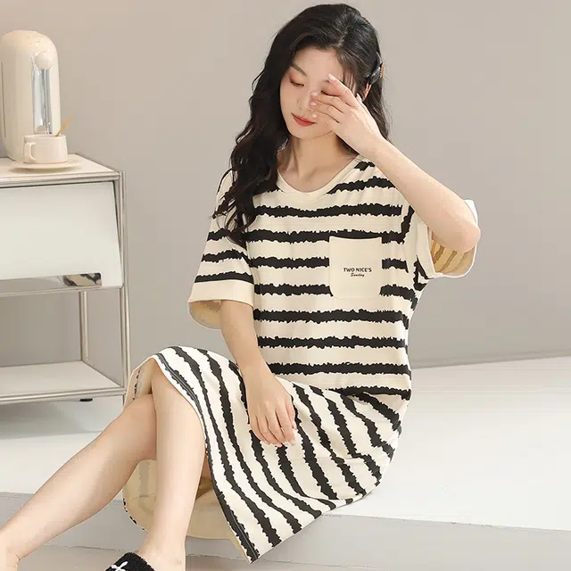 浮光岛屿 简约柔软时尚可爱高级感带胸垫短袖休闲舒适亲肤凉爽透气可外穿家居服睡裙 女款 礼盒装 黑色