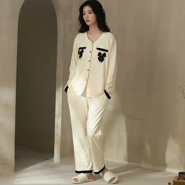 浮光岛屿 简约纯色甜美可爱口袋高级感长袖长裤家居服舒适亲肤透气可外穿宽松休闲睡衣套装 女款 礼盒装 杏色