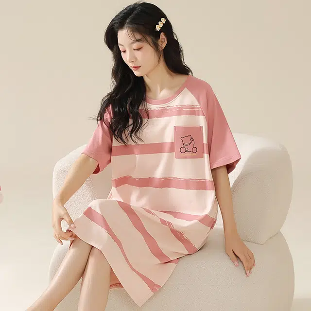 浮光岛屿 简约柔软高级感带胸垫短袖休闲舒适亲肤透气可外穿家居服睡裙 女款 礼盒装 粉红色