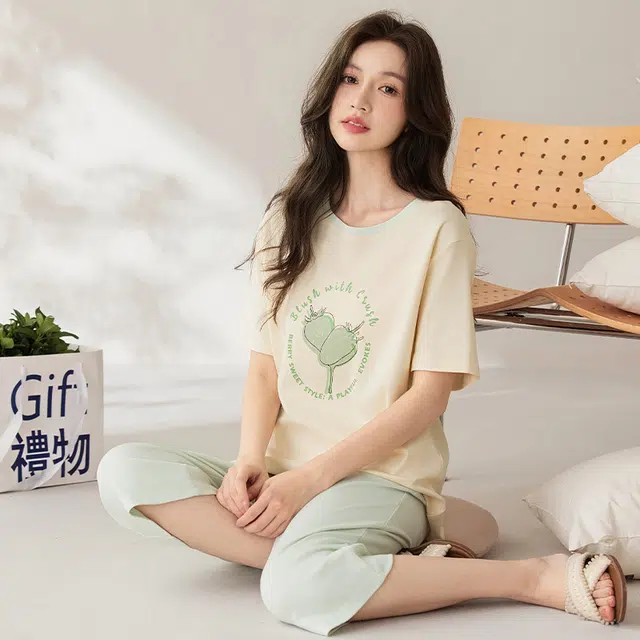 浮光岛屿 简约纯棉柔软时尚可爱高级感短袖七分裤家居服舒适亲肤透气可外穿休闲睡衣套装 女款