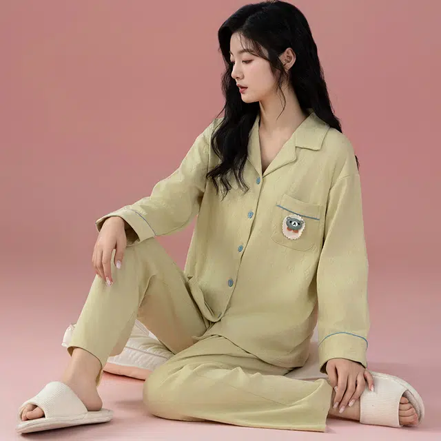 浮光岛屿 简约纯色可爱口袋翻领高级感长袖长裤家居服舒适亲肤透气可外穿休闲睡衣套装 女款 礼盒款 淡黄色