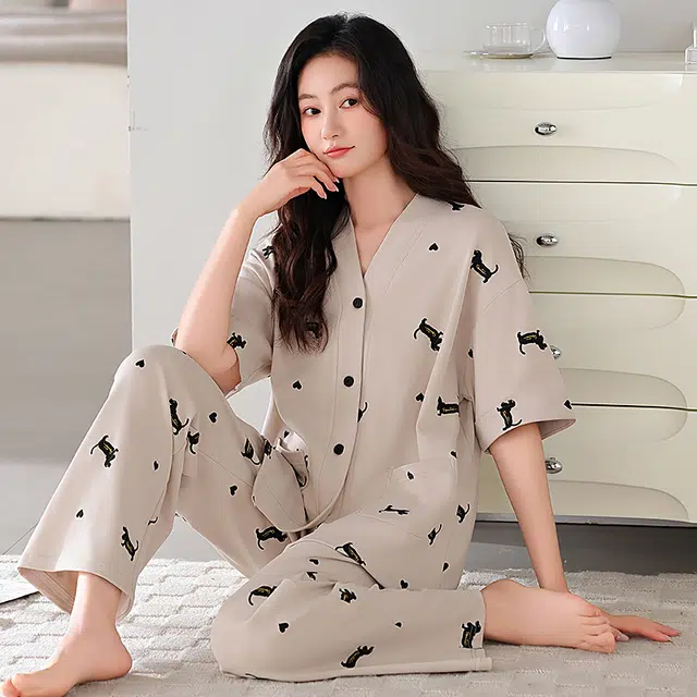 浮光岛屿 简约熊猫图案带胸垫高级感短袖长裤凉感休闲舒适亲肤可外穿睡衣套装 女款 礼盒装 浅黄色