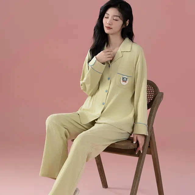 浮光岛屿 简约纯色可爱口袋翻领高级感长袖长裤家居服舒适亲肤透气可外穿休闲睡衣套装 女款 礼盒款 淡黄色
