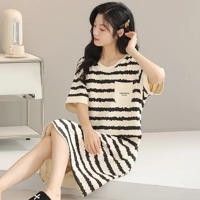 浮光岛屿 简约柔软时尚可爱高级感带胸垫短袖休闲舒适亲肤凉爽透气可外穿家居服睡裙 女款 礼盒装 黑色