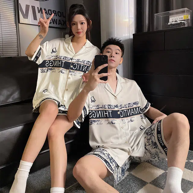 浮光岛屿 简约柔软冰丝凉感高级感短袖短裤家居服舒适亲肤透气可外穿宽松休闲睡衣套装 男女同款